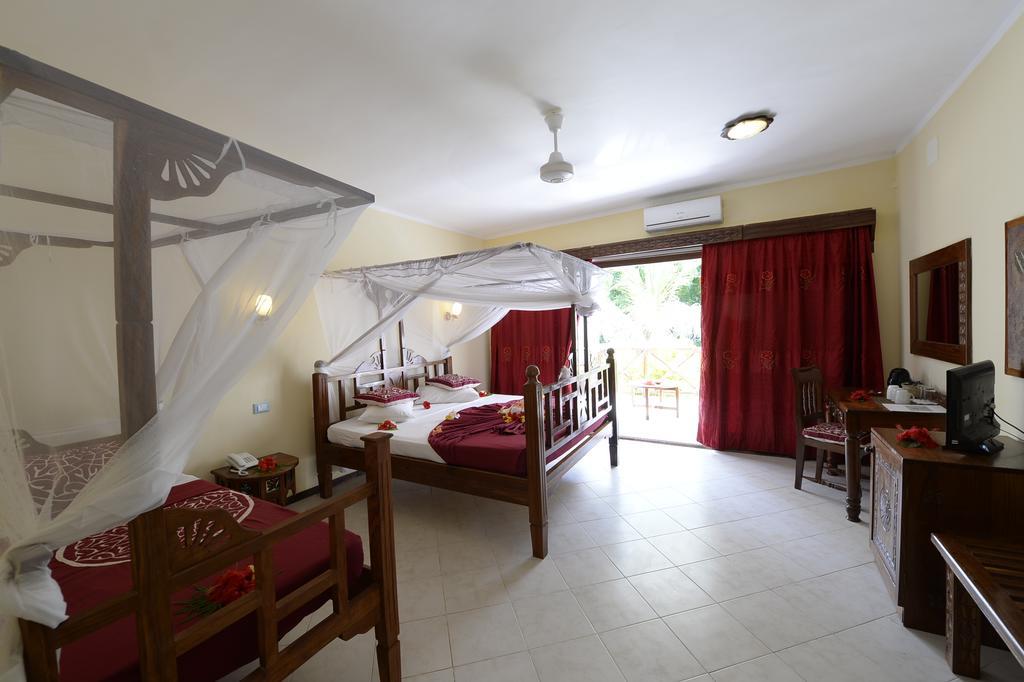 Uroa Bay Ferieanlegg 4*